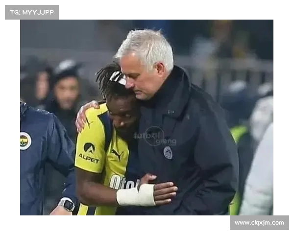 穆里尼奥锁定顶级前锋替代哲科，费内巴切锋线重组剑指冠军